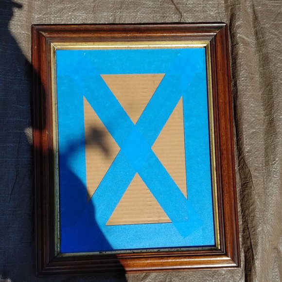 ANTIQUE BROWN STAINED WOOD FRAME WITH DISTRESSED GOLD INNER EDGE AND GLASS - Picture 3 of 6